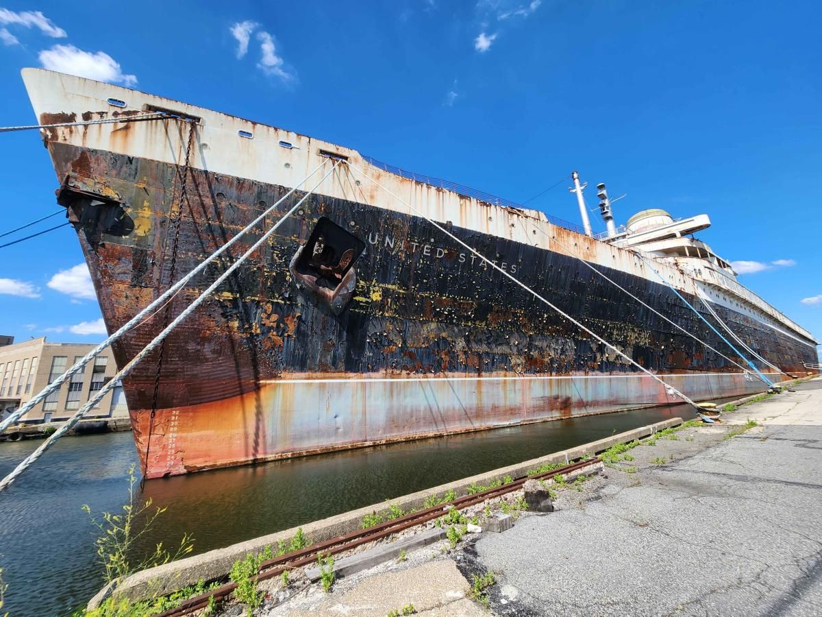 From Record-Breaking Ocean Liner to Underwater Paradise The Extraordinary Second Life of America's Greatest Ship