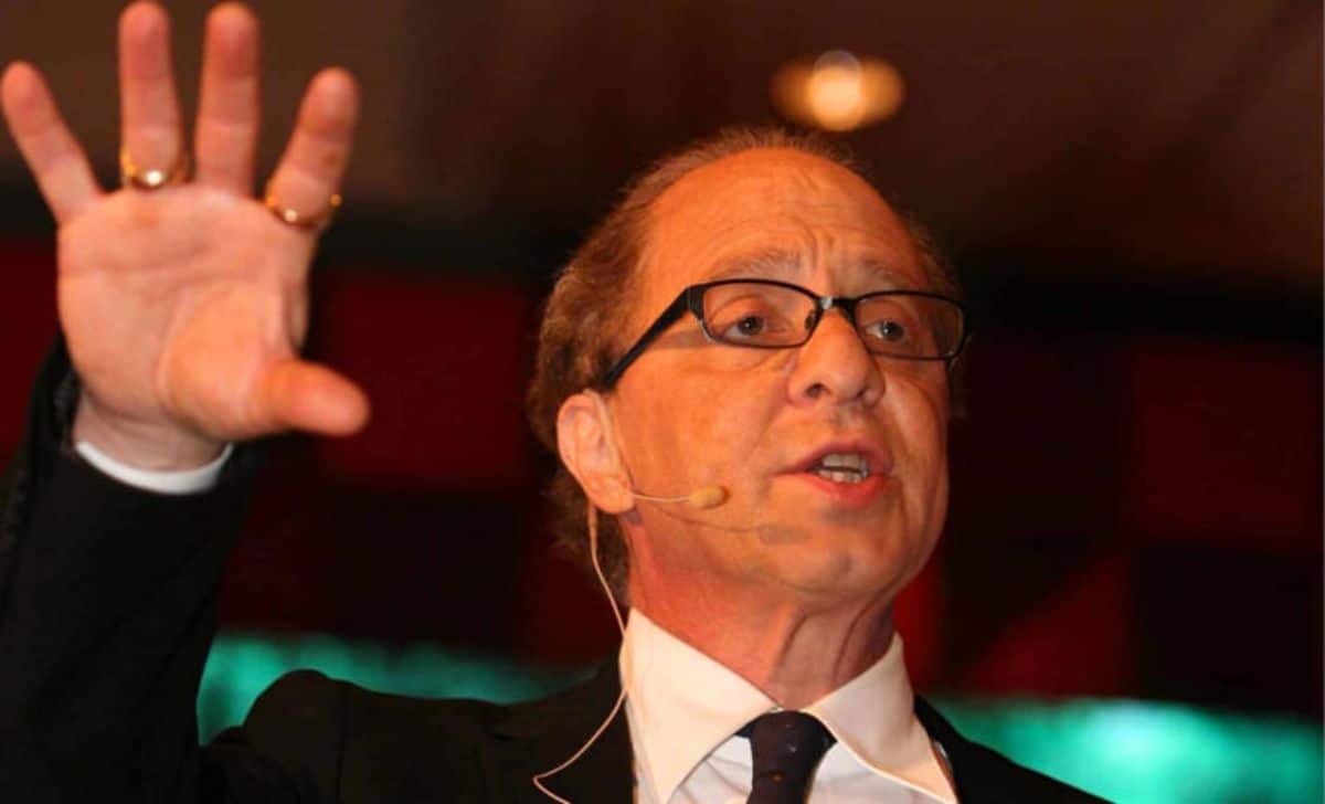 Google expert who predicted the iPhone sees a future