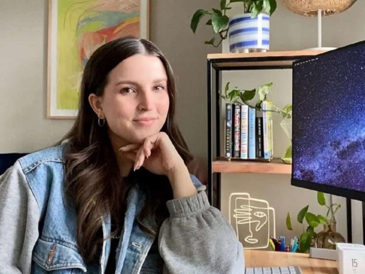 This TikTok Creator's Lazy Monday Strategy Will Change How You Think About Work Forever