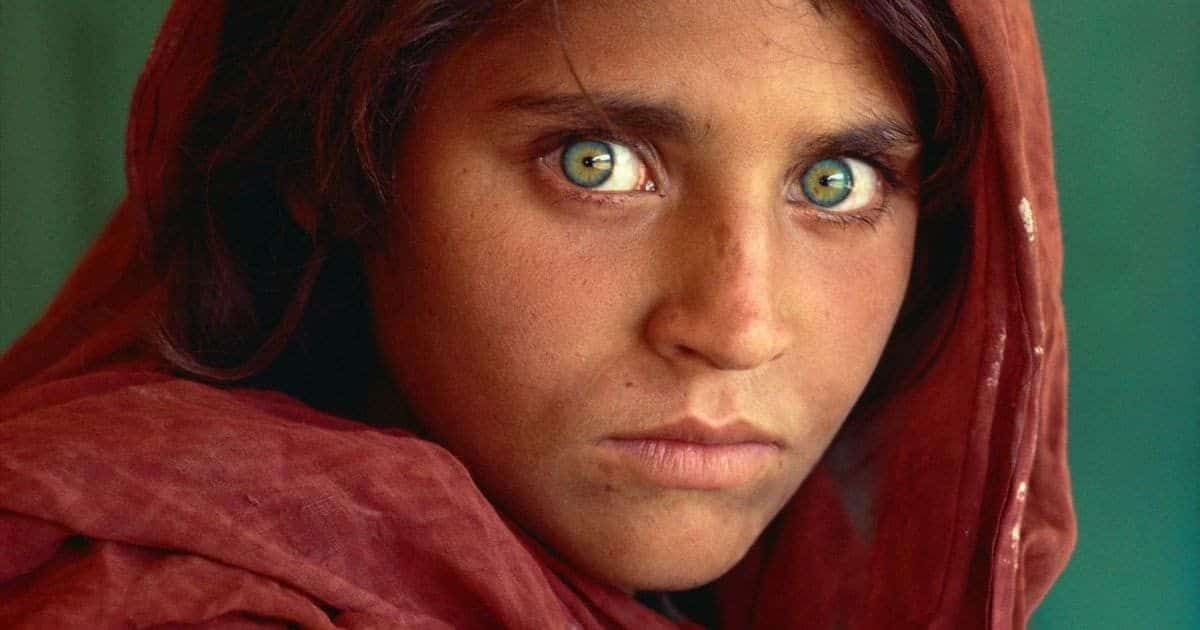 This green-eyed Afghan woman photographed 50 years ago has changed a lot now